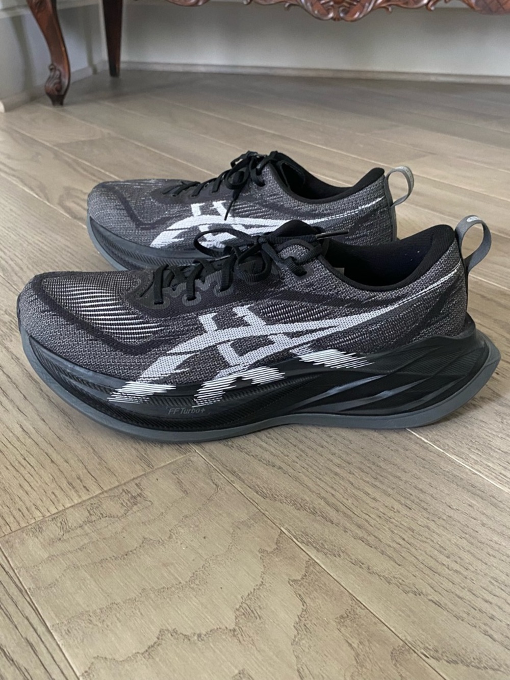 ASICS SUPERBLAST 2